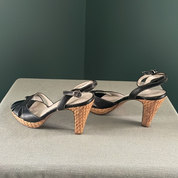 Ann Taylor Loft Black and wicker Tan Heels with Peep-Toe Design basket heal - Picture 5 of 11